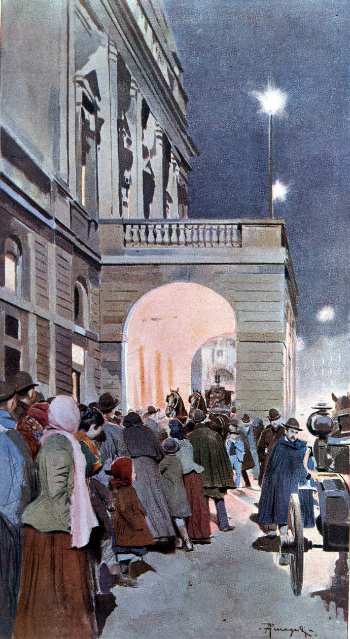 Os curiosos em frente ao Teatro alla Scala de Arnaldo Ferraguti