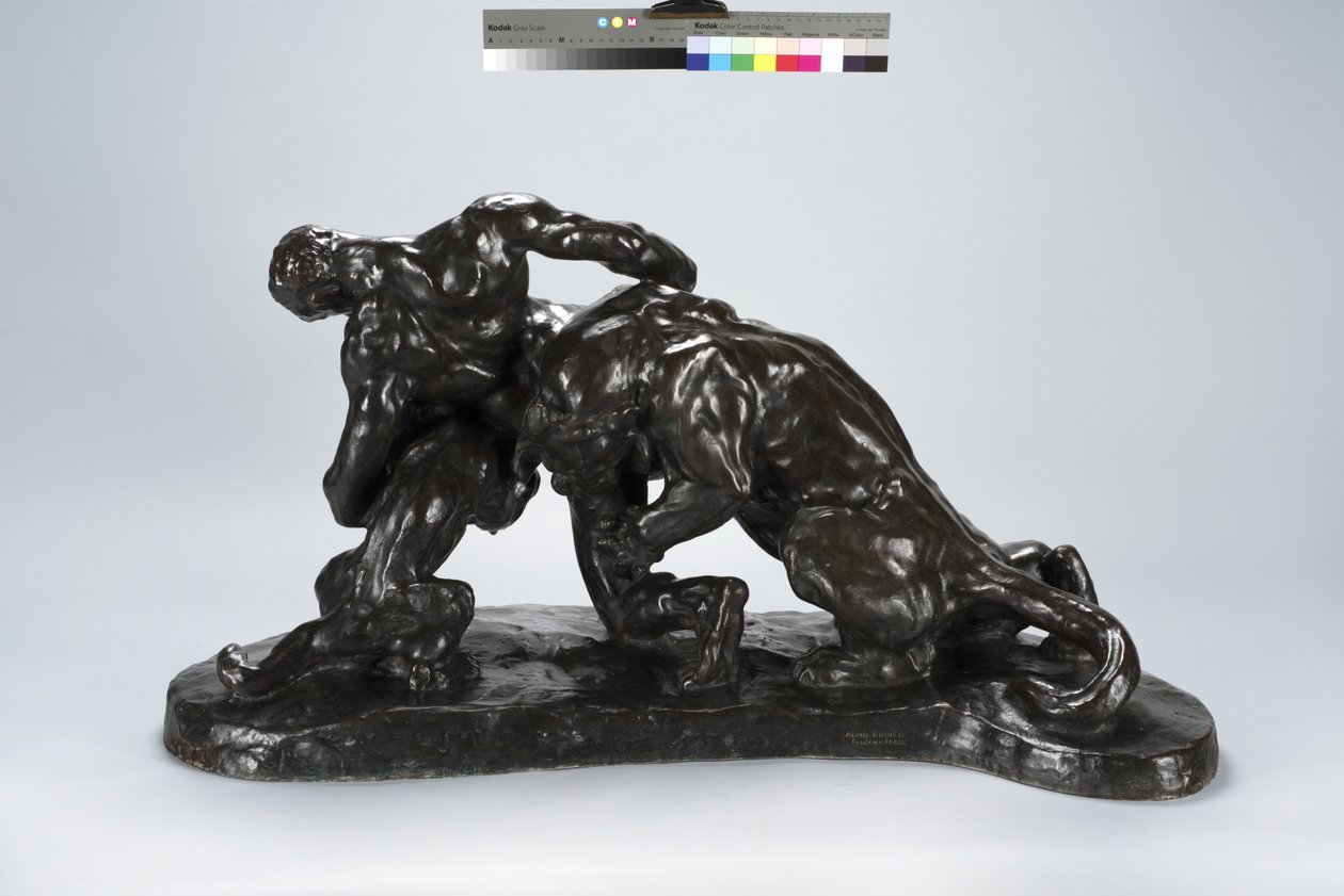 Homem preso em combate com leoa filhote (bronze) de Arthur Putnam