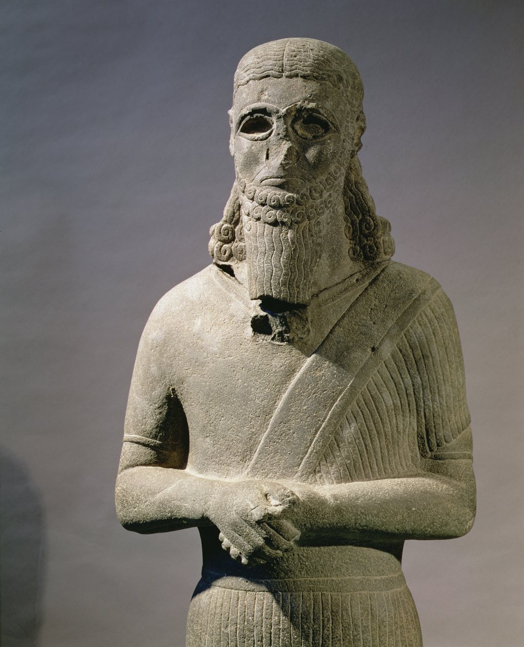 Estátua dedicada ao deus Haddad-Yishi (basalto) (ver também 110888) de Assyrian