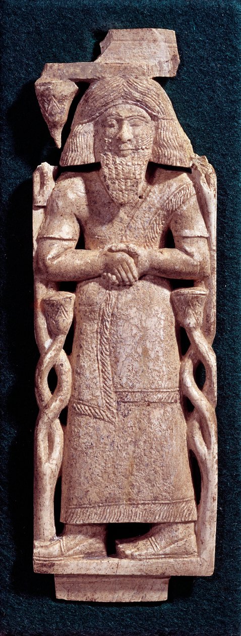 Antiquite oriental: personagem barbudo tem cabelo comprido, cortado em uma bolacha de marfim. Século VIII-7 AC. Arslan Tash da Síria. Sol 0,178x0,057 m Paris, musee du Louvre de Assyrian