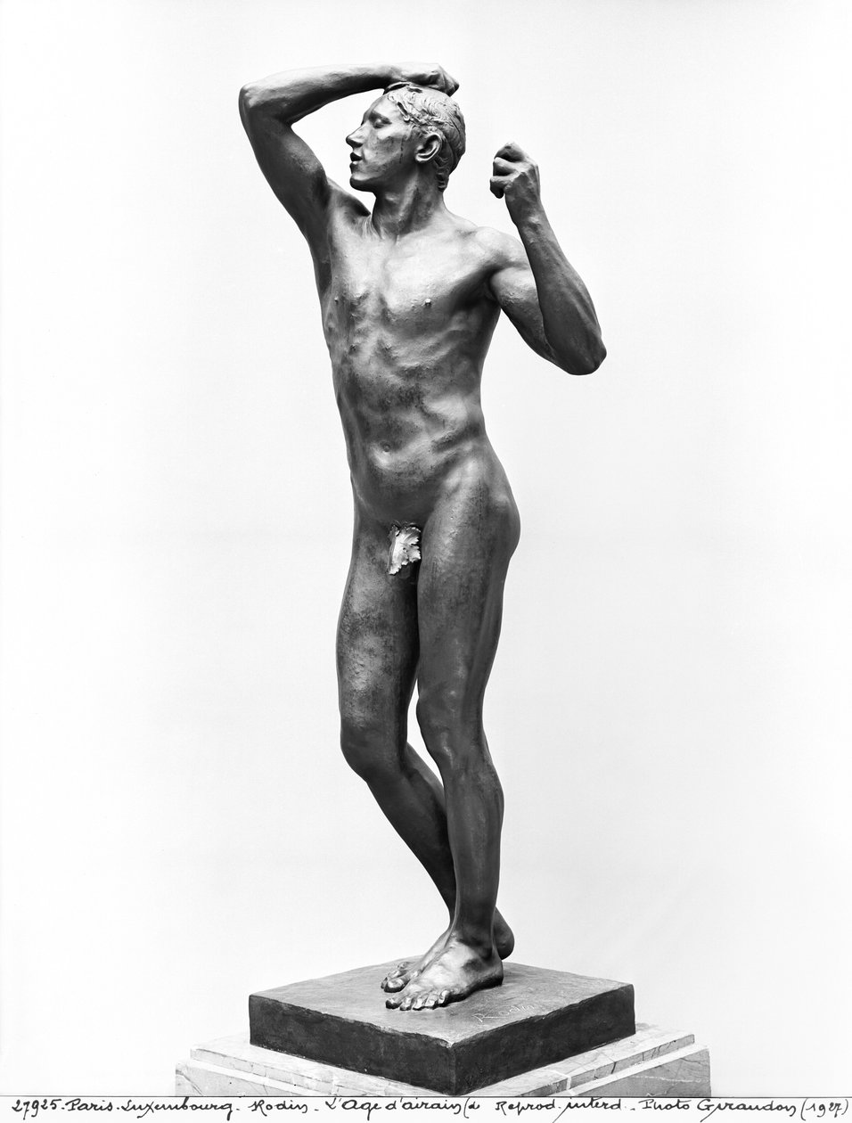 A Idade do Bronze, depois de 1877 (bronze) (veja também 279784 e 86) de Auguste Rodin