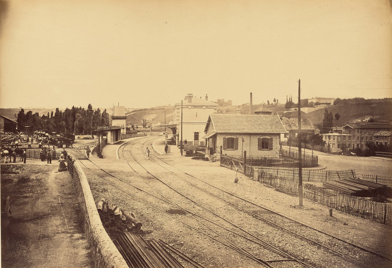 Passagem de nível e estação, L