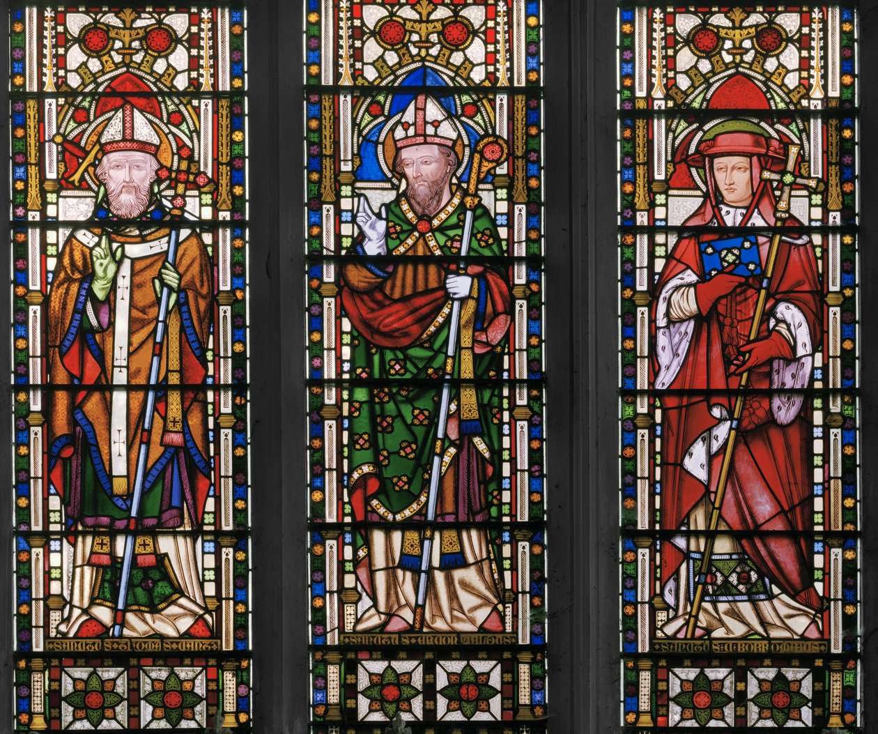 Virgem e Cristo com Santos, janela do leste, detalhe, 1847-48 (vitral) de Augustus Welby Northmore Pugin