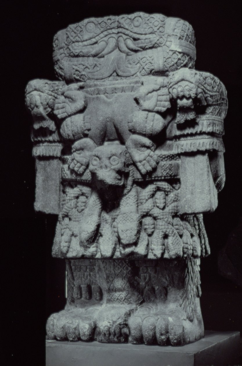 Coatlicue, mãe dos deuses de Aztec