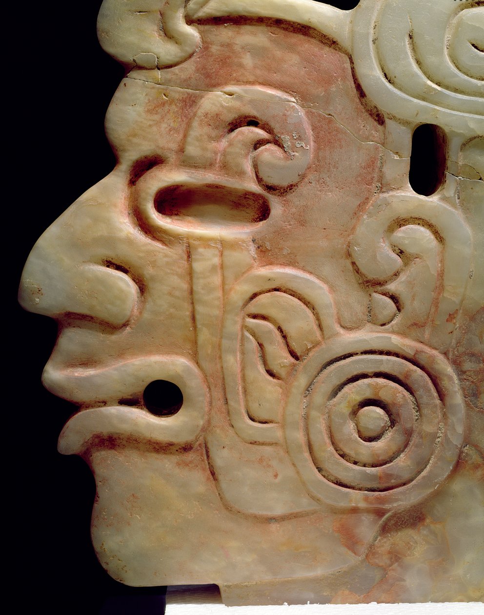 Perfil de um homem com brincos (ônix policromado) de Aztec