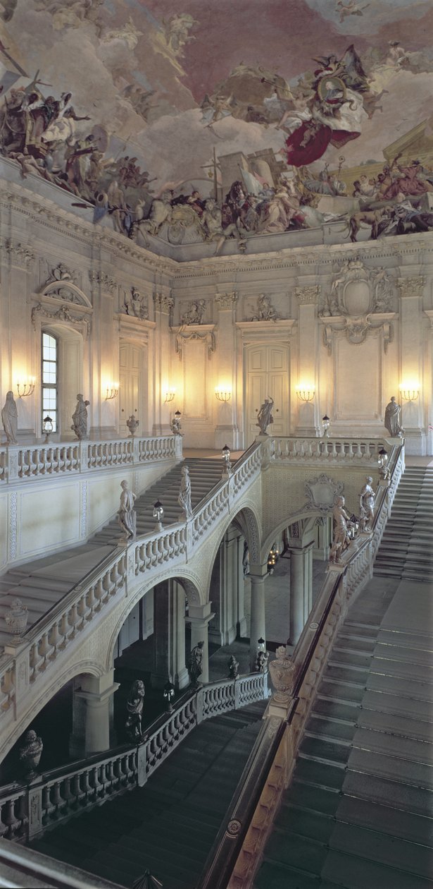 A escadaria, construída 1719-44 de Balthasar Neumann