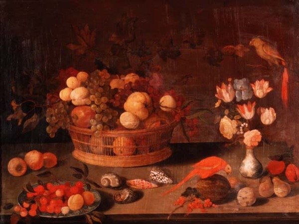 Uma Natureza Morta de Pêssegos, Maçãs e Uvas em Cesta de Vime, Flores em Vaso Chinês e Dois Papagaios em Mesa de Balthasar van der(follower of) Ast