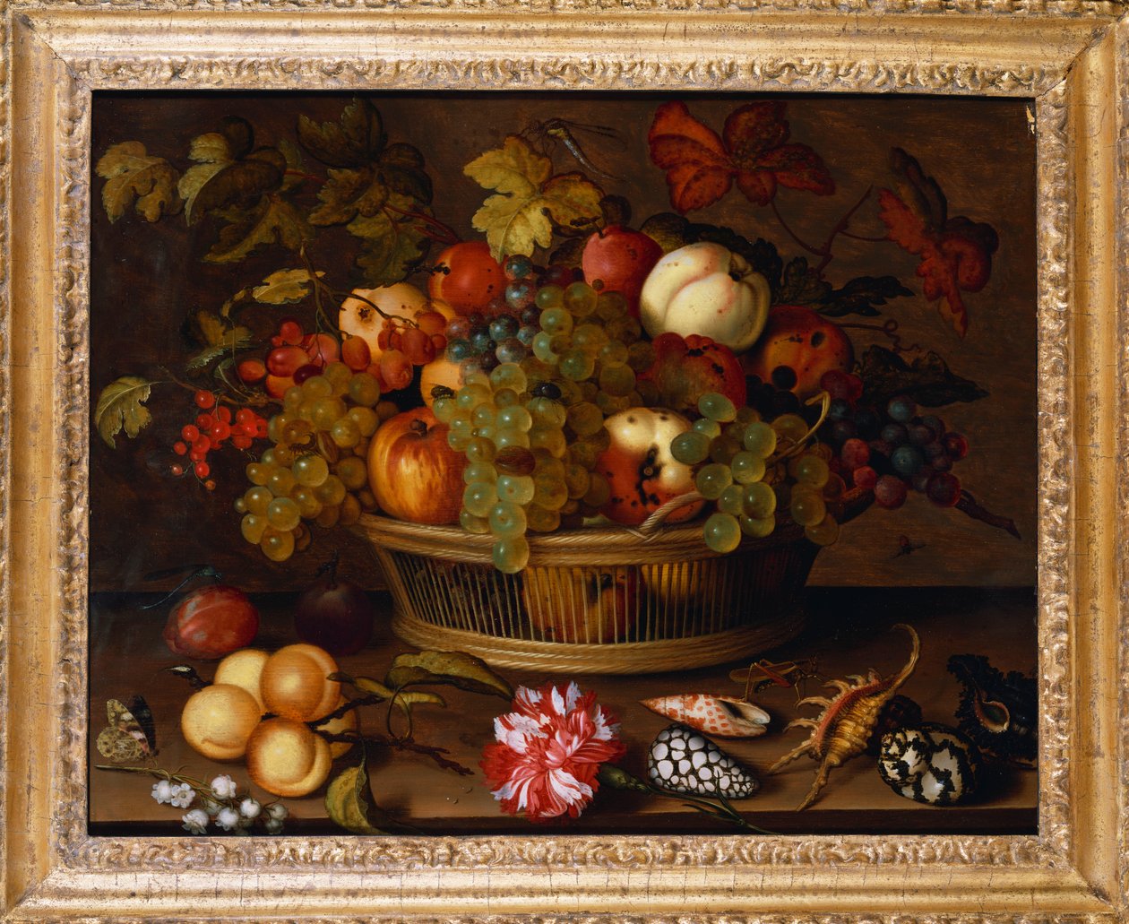 Uvas, maçãs, um pêssego e ameixas em uma cesta com lírio do vale de Balthasar van der Ast