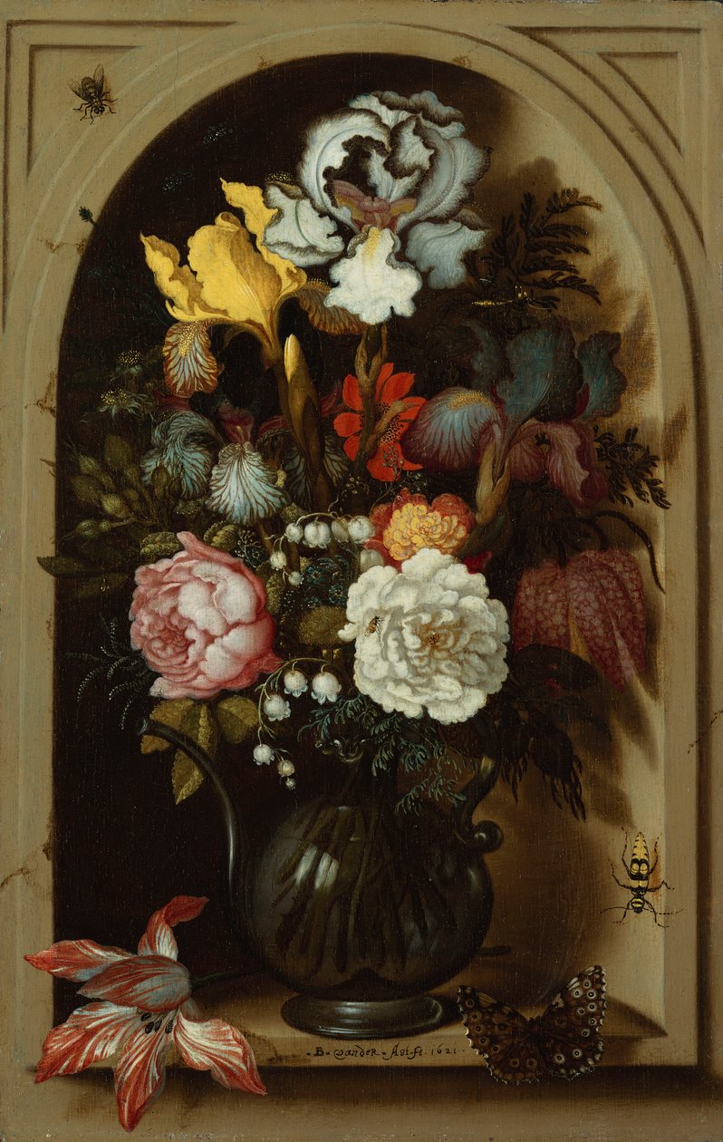 Íris, rosas, lírio do vale e outras flores em um vaso de vidro em um nicho, 1621 de Balthasar van der Ast