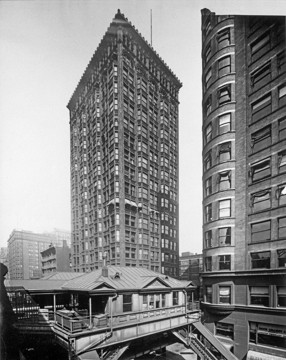 Edifício Fisher, Chicago, Illinois, EUA, c.1896 (foto a p/b) de Barnes and Crosby
