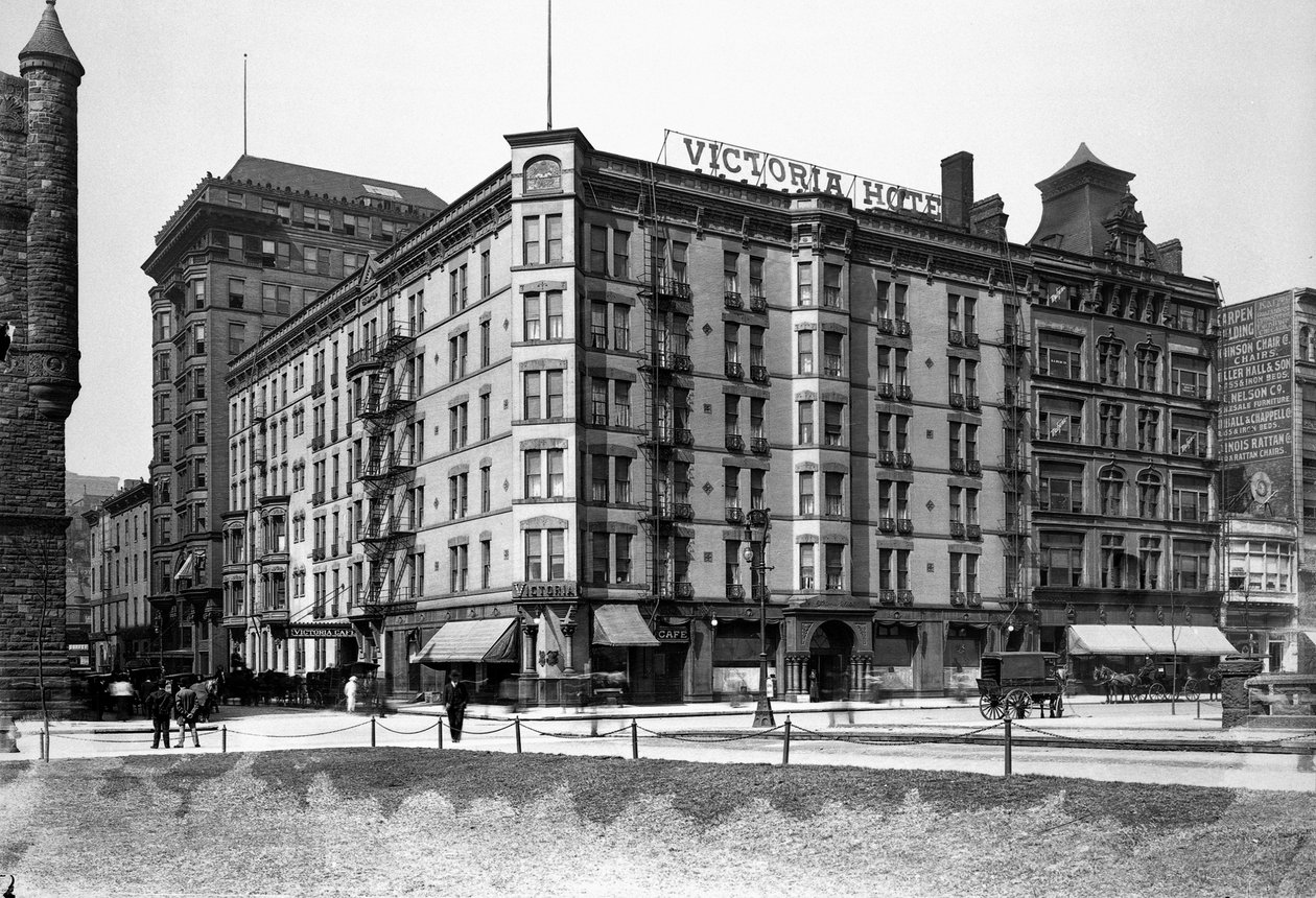 Victoria Hotel, Chicago, Illinois, EUA, c.1900 (foto a p/b) de Barnes and Crosby