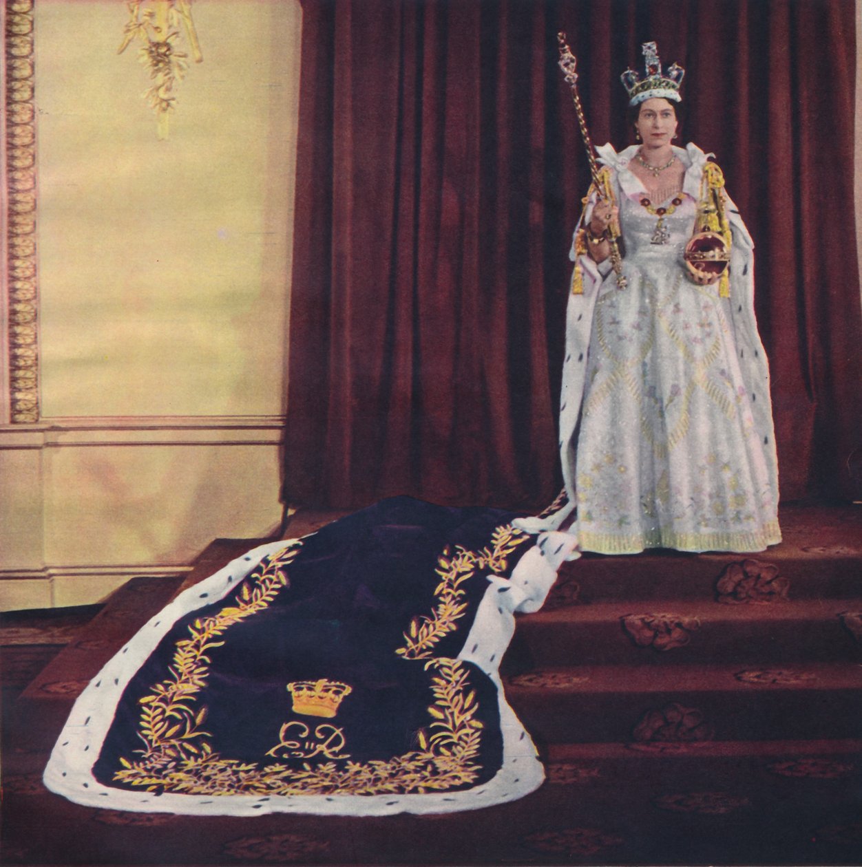 Rainha Elizabeth II em roupas de coroação, 1953 de Baron Sterling Henry Nahum
