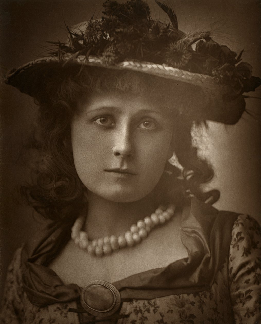 Atriz britânica Helen Forsyth em Sophia, 1886 de Barraud