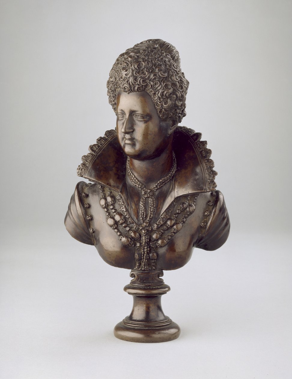 Rainha Maria dos Medici, c.1600 (bronze) de Barthelemy Prieur