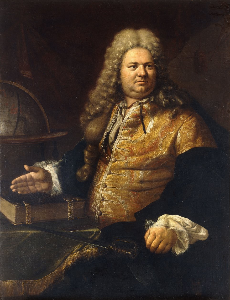 Retrato de um cavalheiro, supostamente o ator James Quin, no papel principal de Cato de Addison, sentado três quartos, em um casaco de brocado e capa verde ao lado de uma mesa com uma palavra, um livro e um globo de Bartolomeo Nazzari
