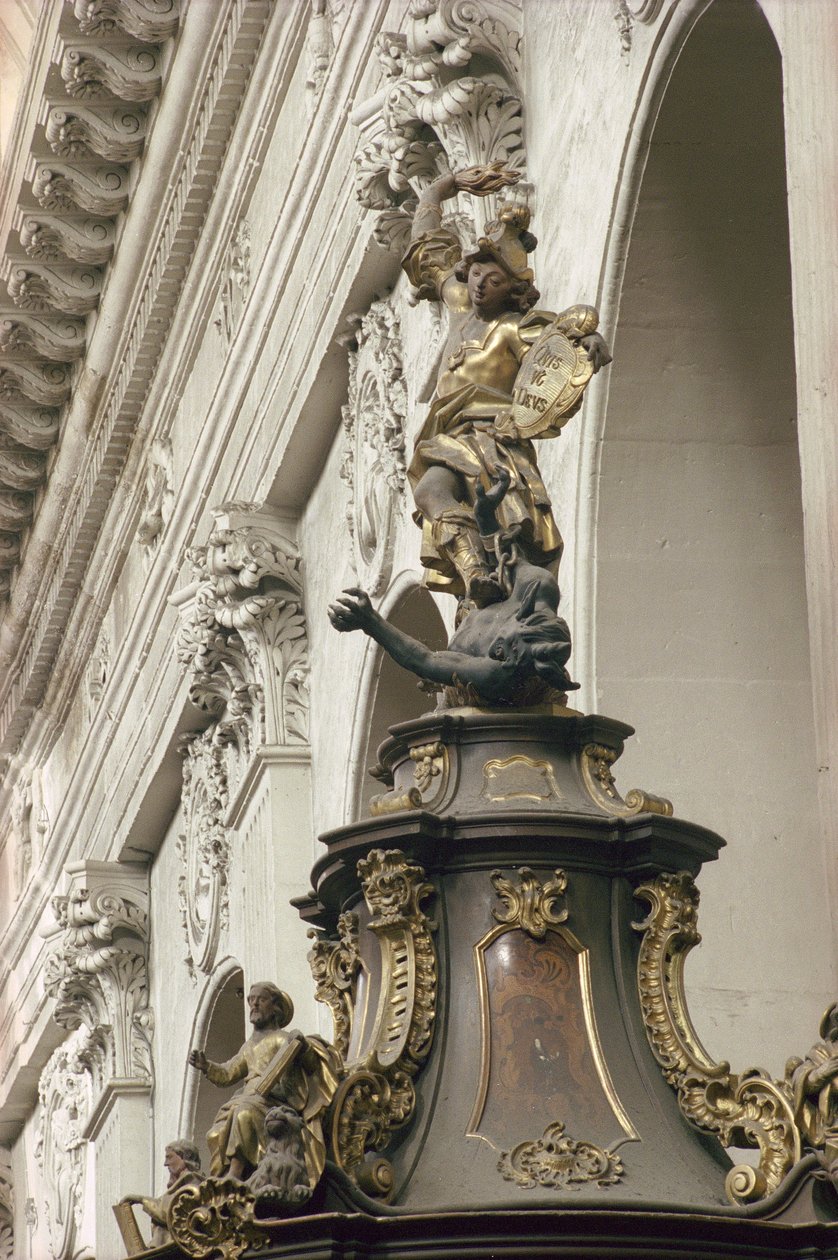 Púlpito, também chamado de Púlpito da verdade, detalhe: São Miguel e o dragão, 1749 (dourado, madeira e marchetaria) (ver também 252679 e 252681) de Bavarian school