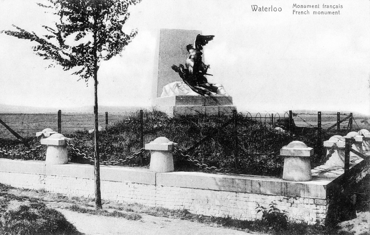 O monumento francês à batalha de Waterloo, cartão postal comemorativo, c.1912 (photolitho) de Belgian Photographer