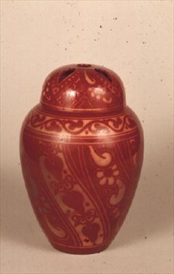 Pote pourri e cobertura em cobre, c.1905-15 (cerâmica) de Bernard Moore