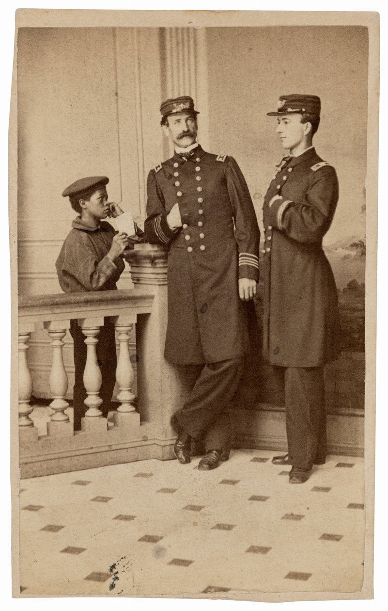 Retrato de oficiais da Marinha e de um mensageiro,c. 1863 (foto) de Bernard Moses