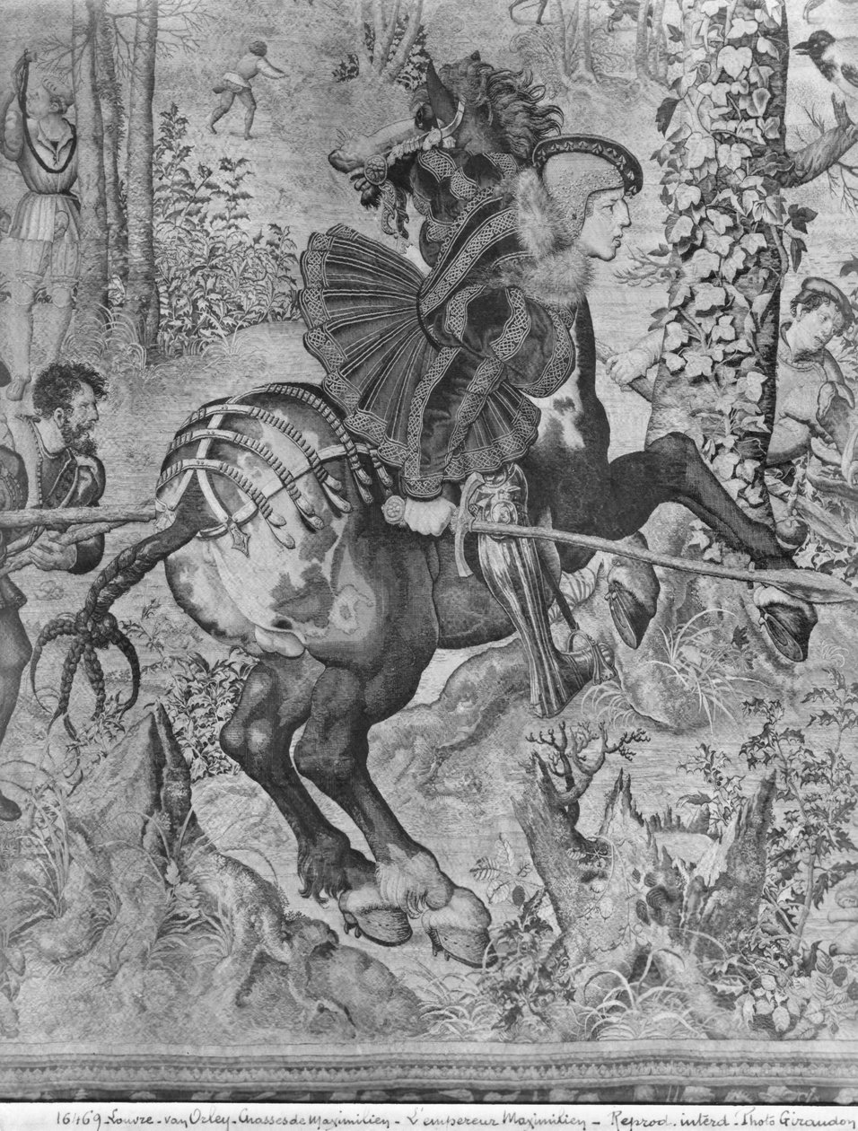 As Caçadas de Maximiliano, Capricórnio, A Caça ao Javali, detalhe de Maximiliano I 1459-1519 Fábrica de Gobelins, veja também 138999 foto de tapeçaria bw de Bernard van Orley