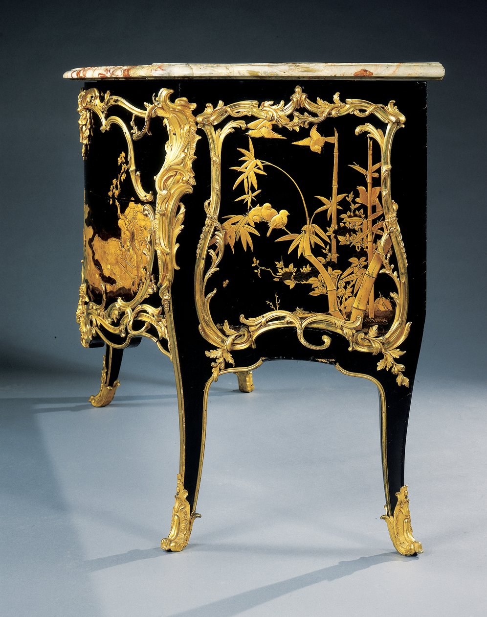 Cômoda de Bernard van Risenburgh II