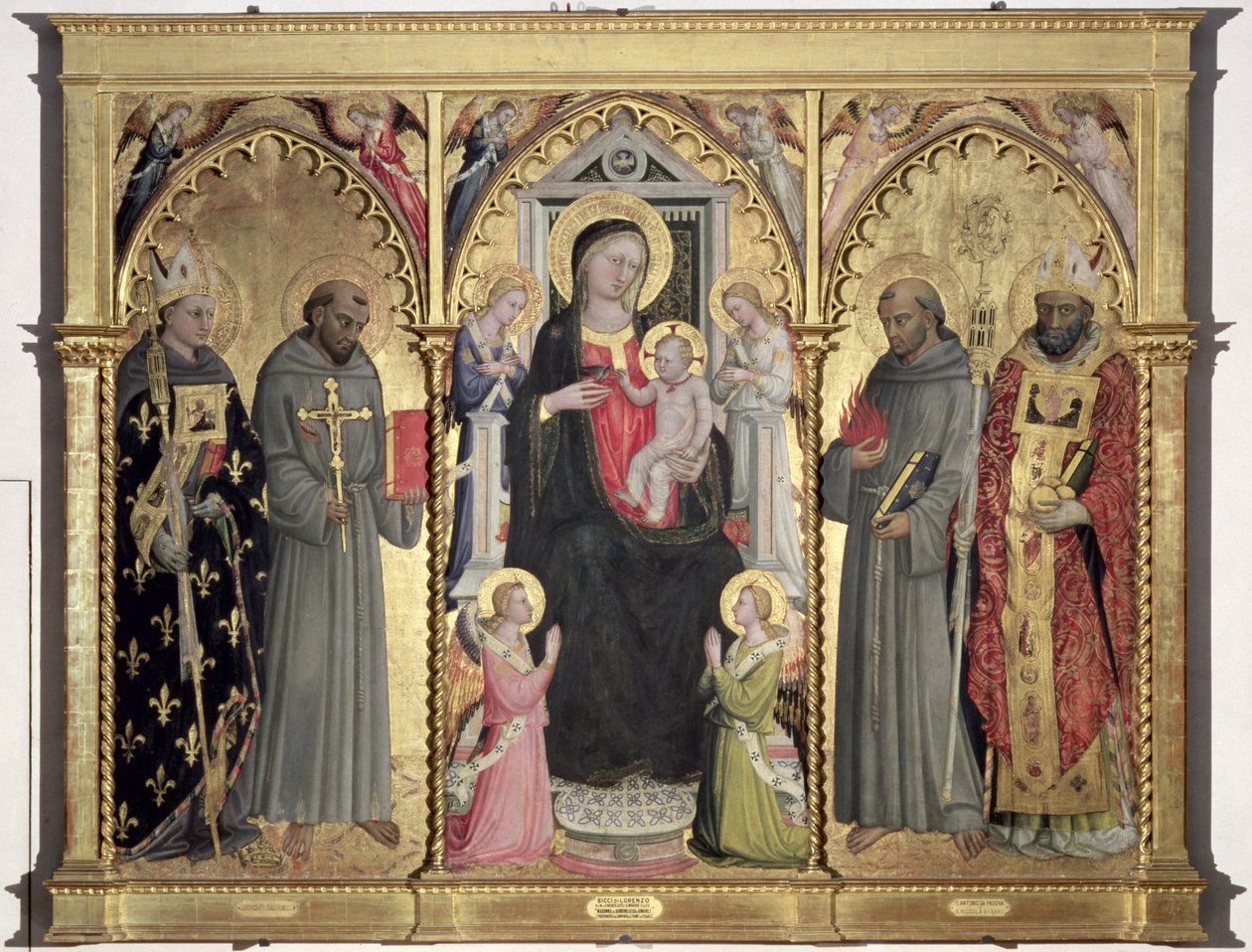 Madonna e Criança com São Luís de Toulouse, São Francisco de Assis, Santo Antônio de Pádua e São Nicolau de Bari (têmpera no painel) de Bicci di Lorenzo