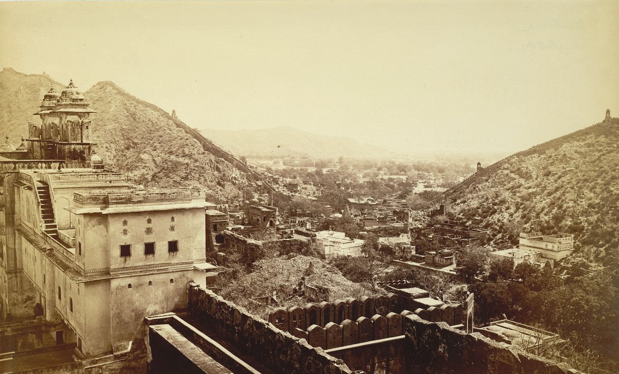 Vista geral de Umbher, Jeypoor (Jaipur) de Bourne & Shepherd