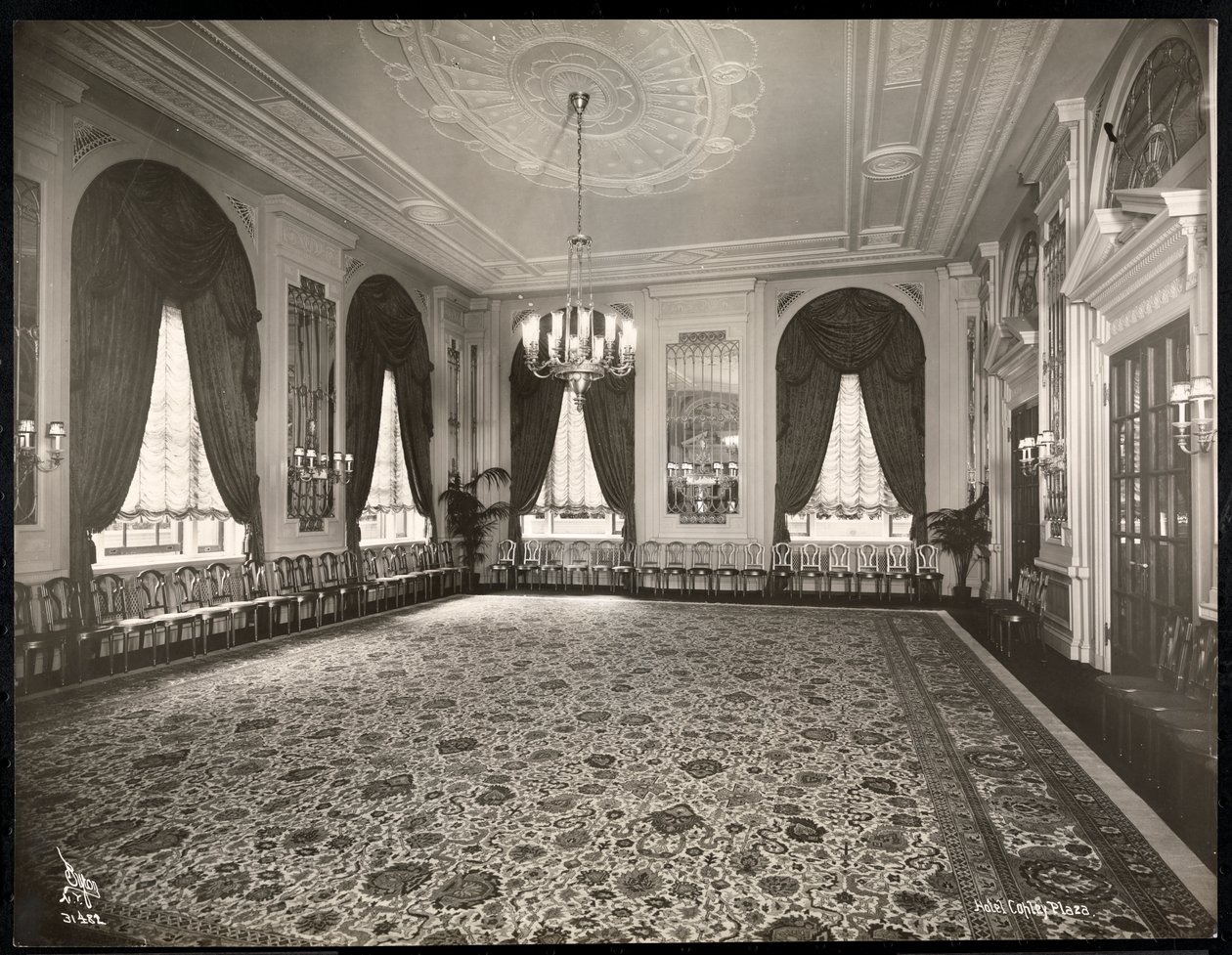 Salão de festas no hotel Copley Plaza, Boston, 1912 ou 1913 (impressão em gelatina de prata) de Byron Company