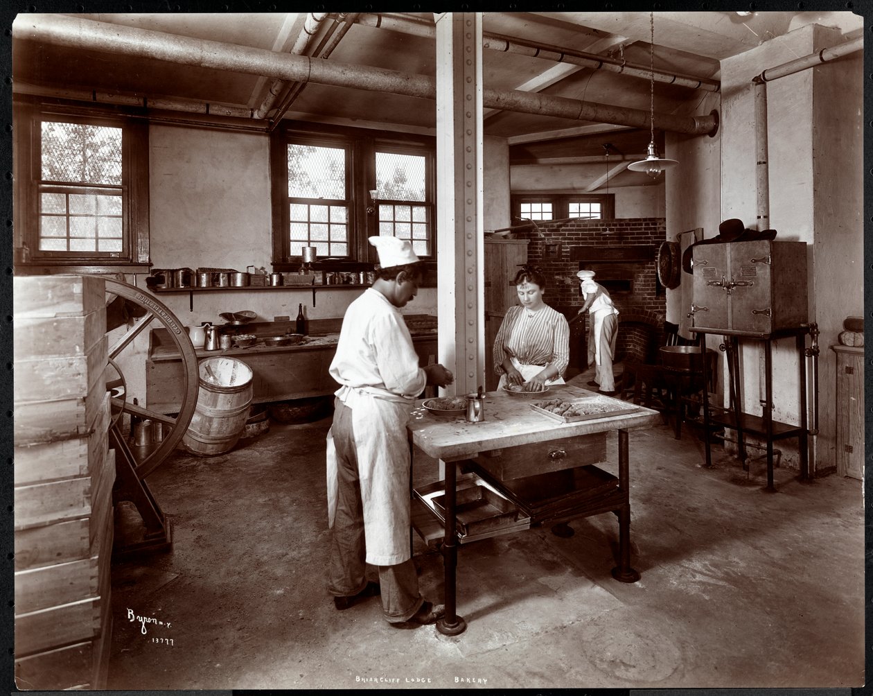 Briarcliff Lodge Bakery, 1902 (impressão em gelatina prateada) de Byron Company