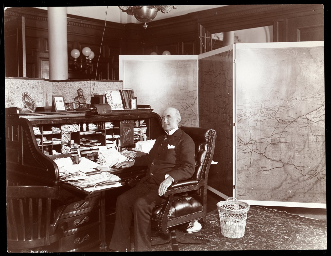 Chauncey Depew em seu escritório, Nova York, 1898 (impressão de gelatina de prata) de Byron Company