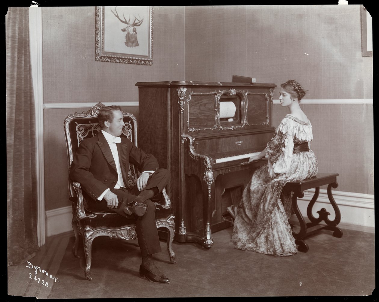 Homem mulher, tocando, um, jogador, piano, nova iorque, 1907, (silver, gelatina, imprime) de Byron Company