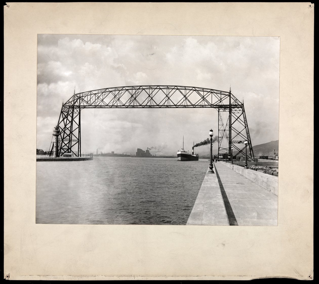 Construção do Canal do Panamá, 1912 ou 1913 (impressão em gelatina de prata) de Byron Company