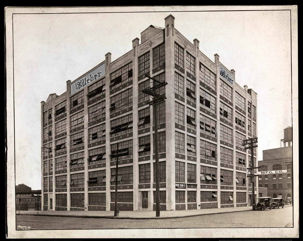 A fábrica da Companhia Eólia, 138th Street e Willow Avenue, Bronx, Nova York, 1924 (impressão de gelatina de prata) de Byron Company