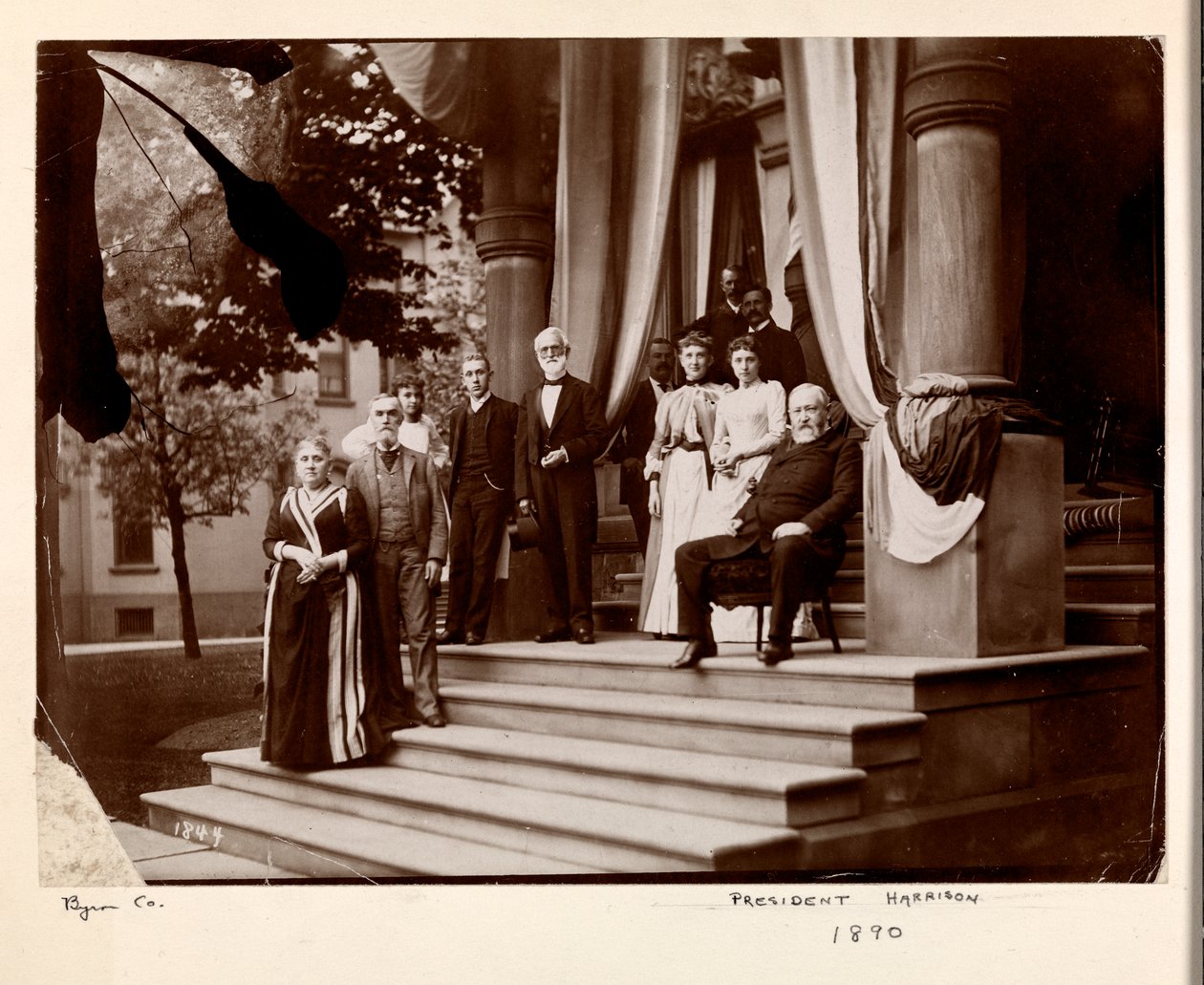Presidente Benjamin Harrison e grupo, 1890 (impressão em gelatina de prata) de Byron Company