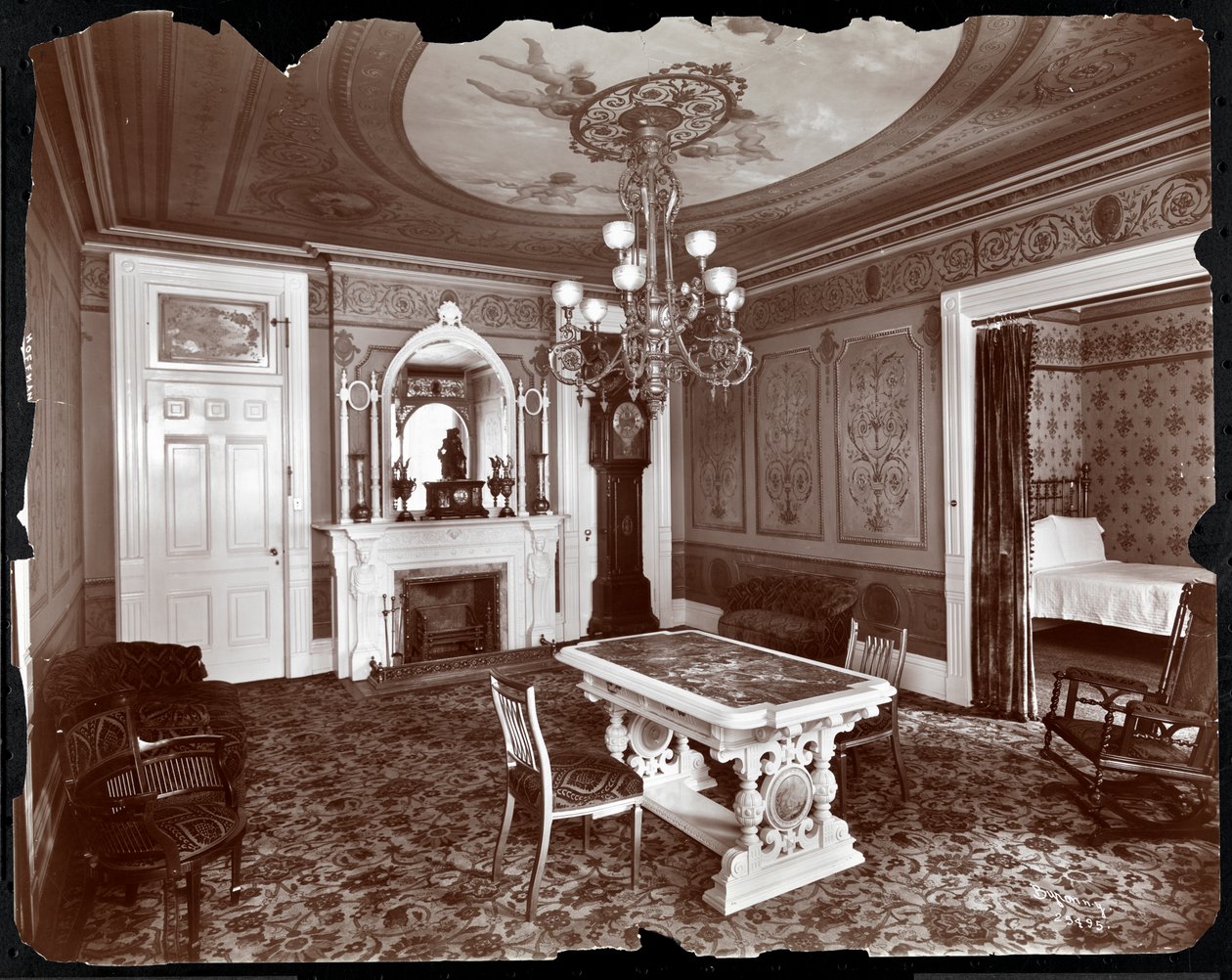 Sala de estar privada no Hoffman House Hotel, 1907 (impressão em gelatina de prata) de Byron Company