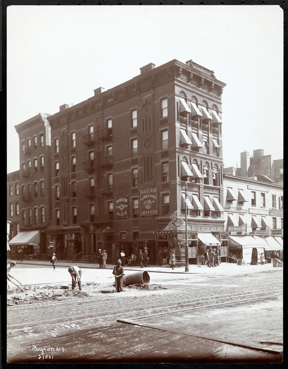 Shea&39;s Hotel, 618 8th Avenue, Nova York, 1906 (impressão em gelatina de prata) de Byron Company