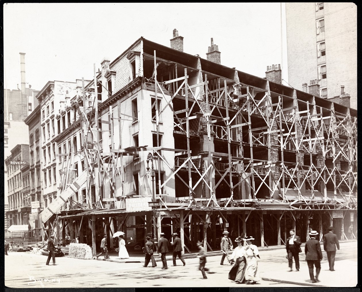 O Hotel Metropolitan na Broadway e 27th Street, Nova York, c.1900 (impressão de gelatina de prata) de Byron Company