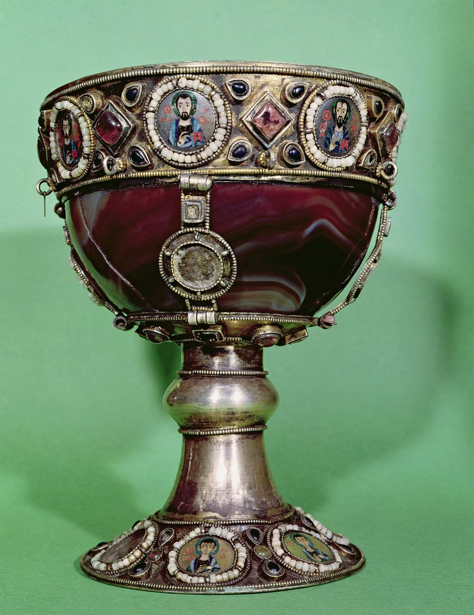 Cálice (quartzo, esmalte e prata dourada) de Byzantine