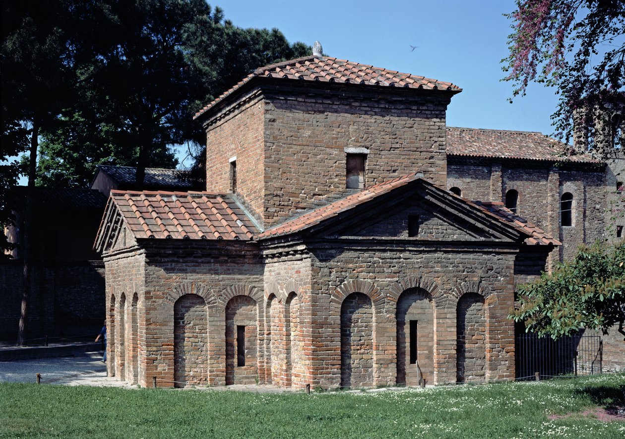 Fachada traseira do túmulo, meados do século 5 de Byzantine
