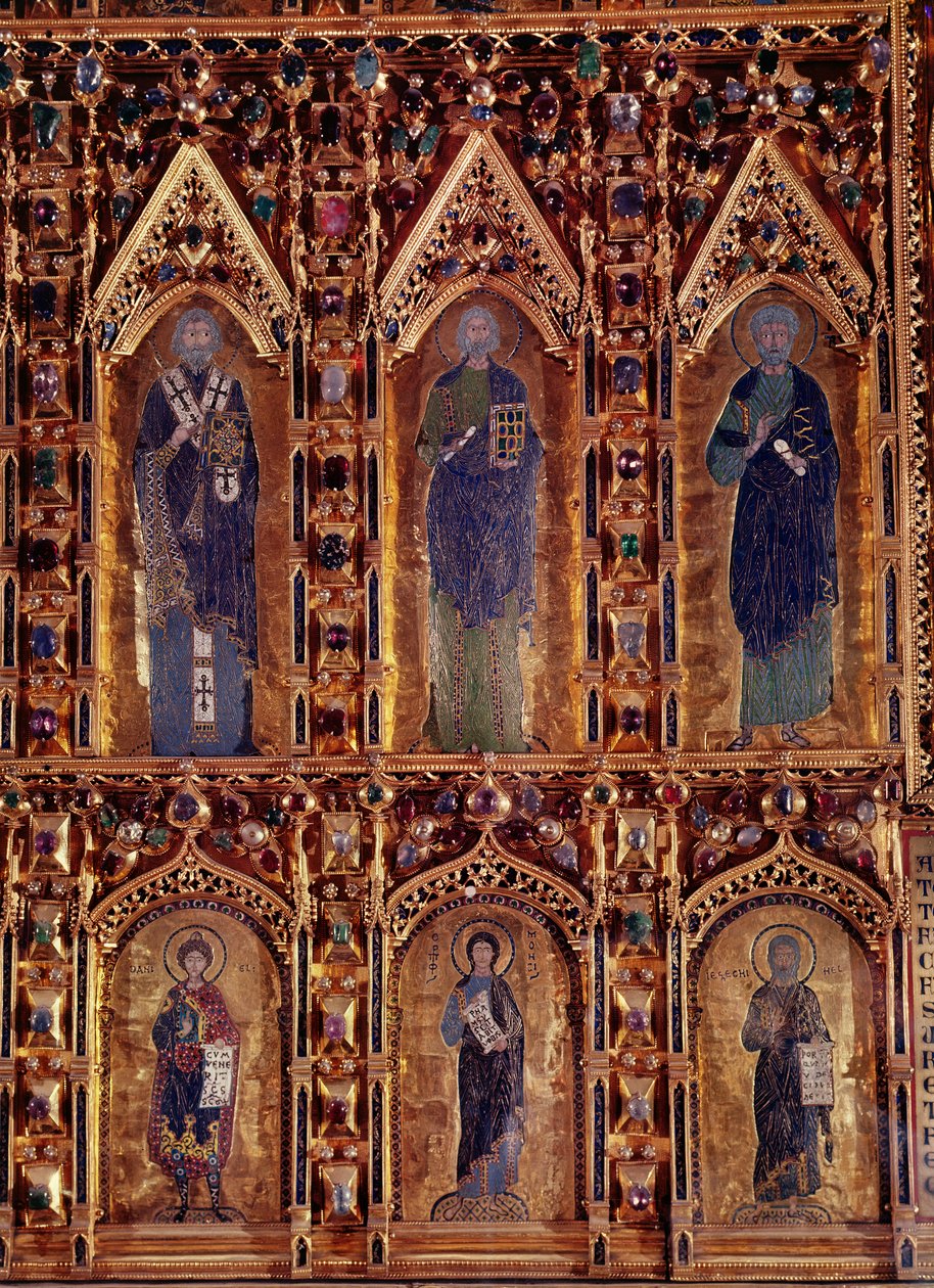 A Pala d&39;Oro, detalhe representando três apóstolos encimados pelos profetas Daniel, Moisés e Ezequiel (ouro e esmalte incrustado com pedras preciosas) de Byzantine