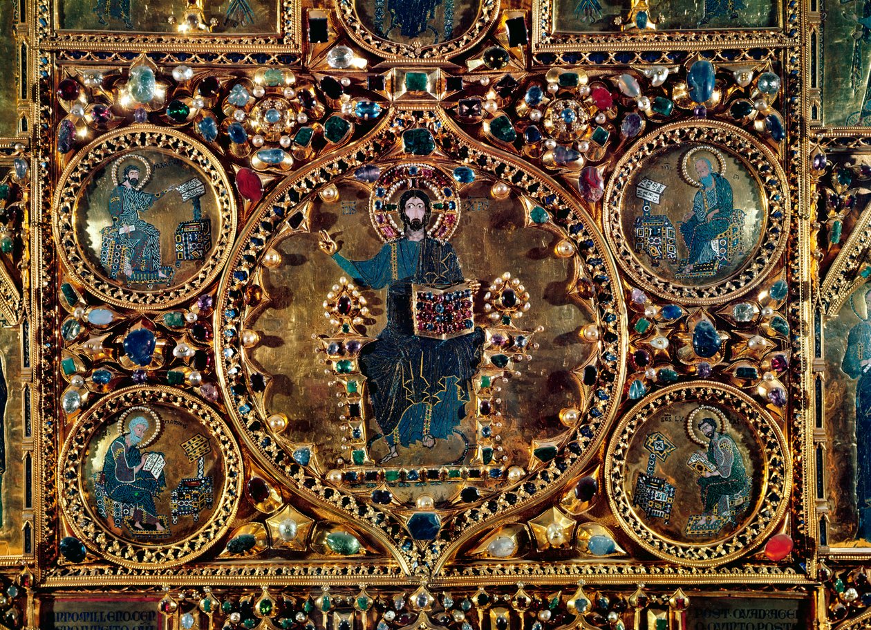 A Pala dOro, detalhe de Cristo em Majestade com os Evangelistas ouro e esmalte incrustado com pedras preciosas de Byzantine