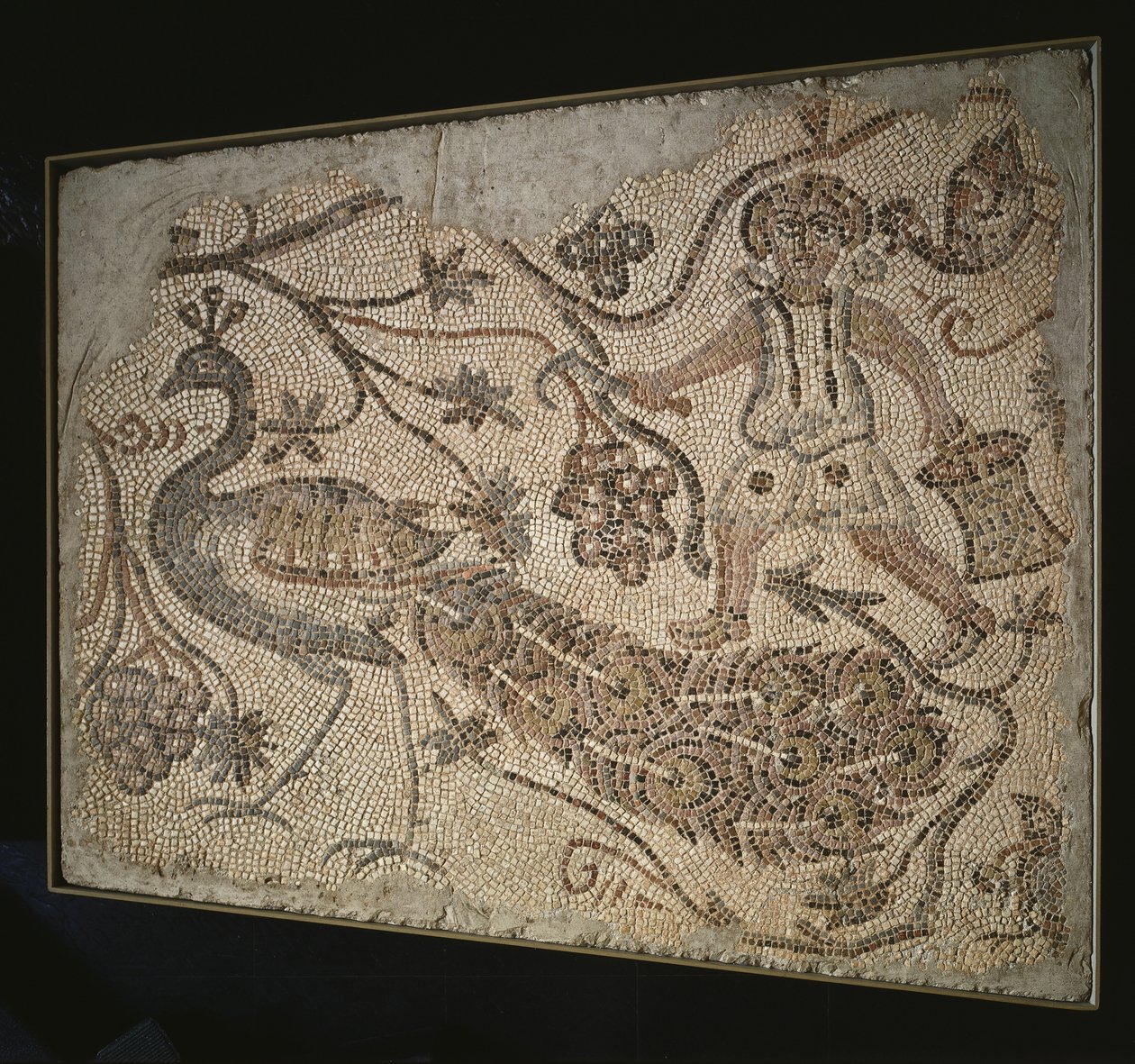 Painel de mosaico de piso: Harvester com pavão, 400s de Byzantine