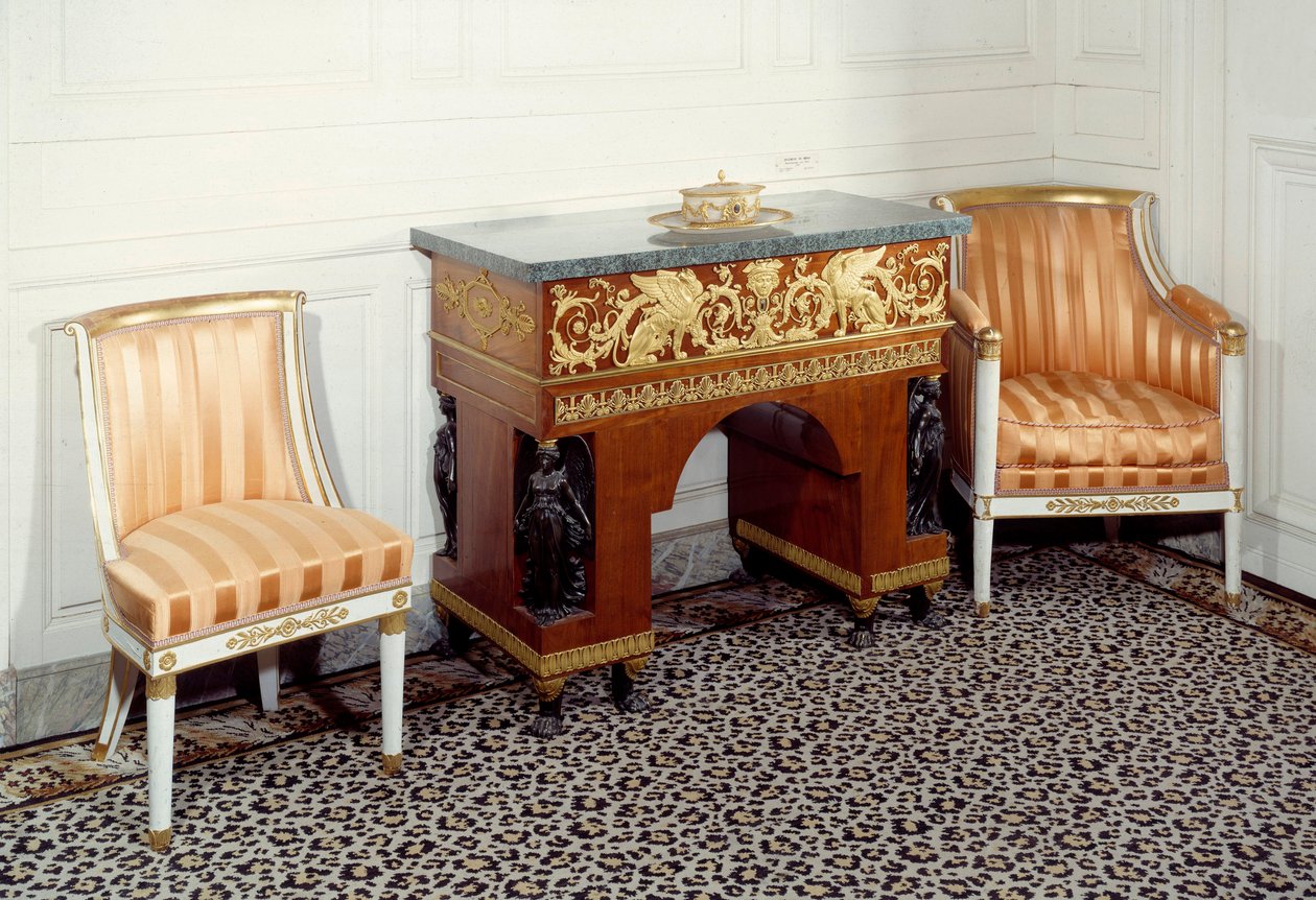 Primeiro Império do Mobiliário: o escritório do impressor Josephine de Beauharnais (1763-1814) realizado pelos irmãos Jacob (século XIX) após os desenhos de Charles Percier e Pierre Fontaine. 1800 Versailles, Grand Trianon de C. and Fontaine P. Percier
