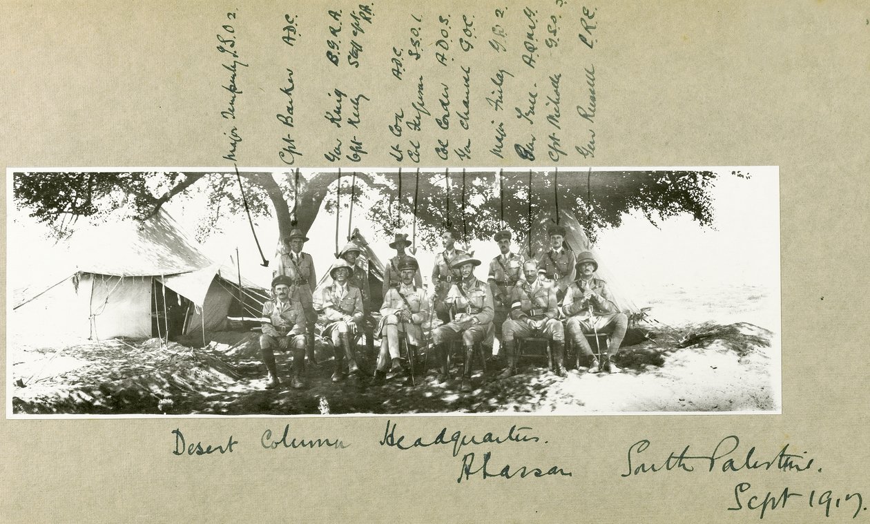 Sede da coluna do deserto em Abassan, no sul da Palestina, setembro de 1917 de Capt. Arthur Rhodes