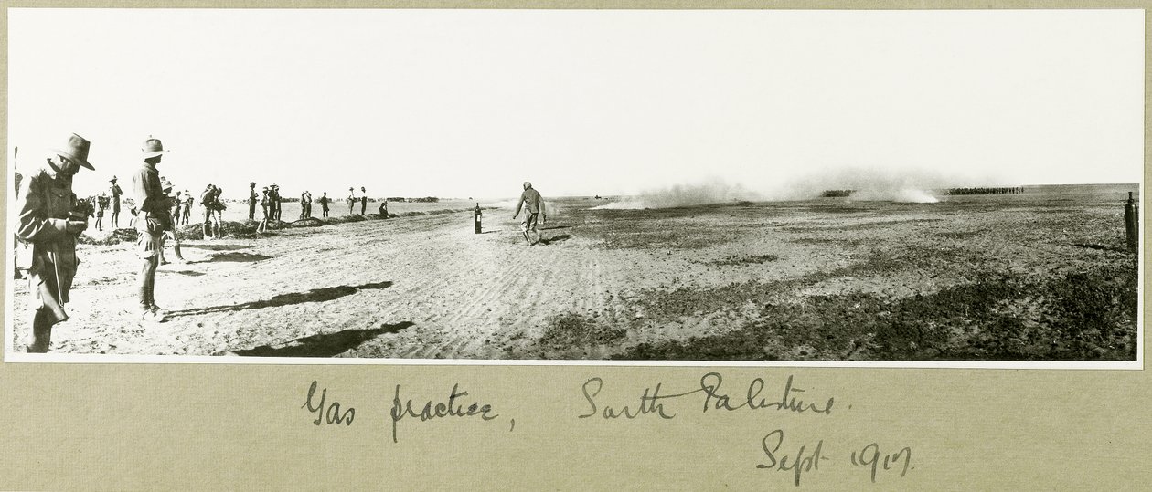 Prática de gás, Palestina do Sul, setembro de 1917 de Capt. Arthur Rhodes