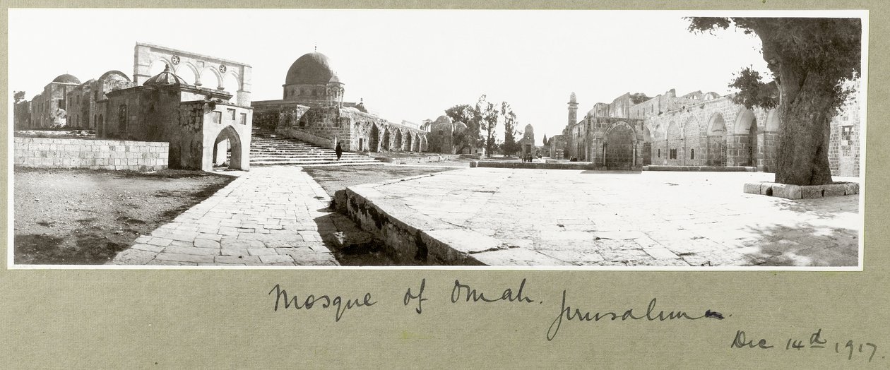 Mesquita de Omar, Jerusalém, 14 de dezembro de 1917 de Capt. Arthur Rhodes