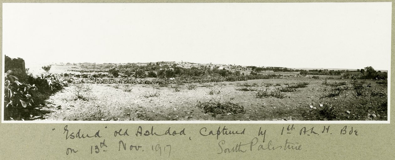 Esdud, antiga Ashdod, capturada pela 1ª Brigada ALH em 13 de novembro de 1917 de Capt. Arthur Rhodes