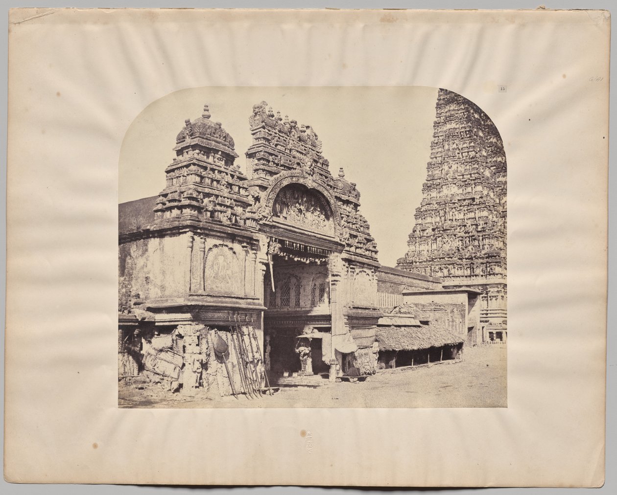 Entrada para o Templo Meenakshi Sundareswarar, Madurai de Captain Linnaeus Tripe