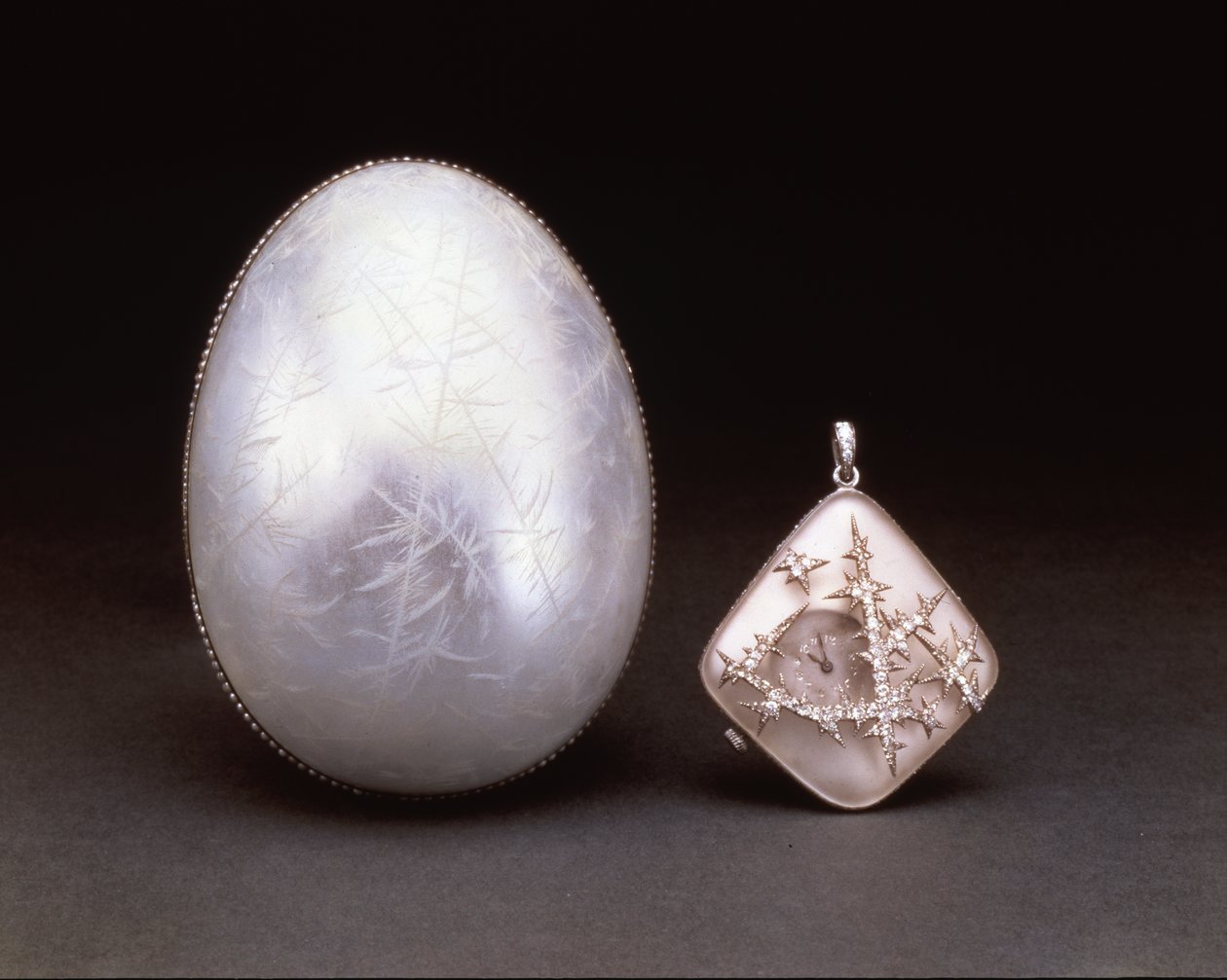 Ovo de Páscoa Nobel Ice, c.1910 de Carl Fabergé
