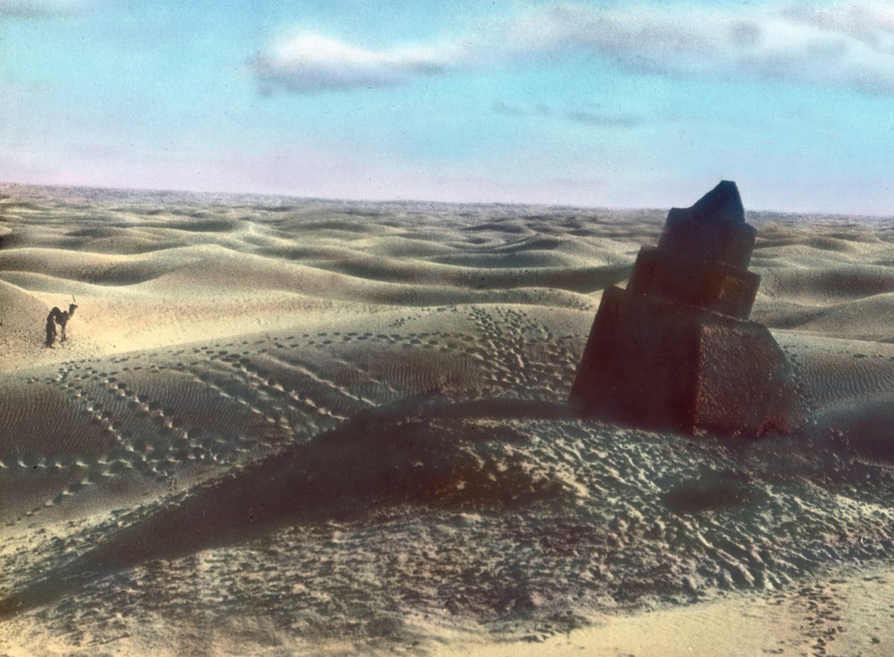 Marrocos, marco no deserto, data da imagem: cerca de 1910. Arquivo Carl Simon de Carl Simon